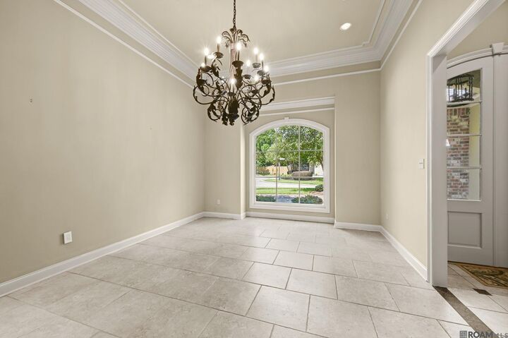 Property Photo:  5235 Lone Pine Ln  LA 70809 