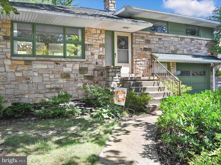 Property Photo:  49 Sylvania Road  PA 17033 