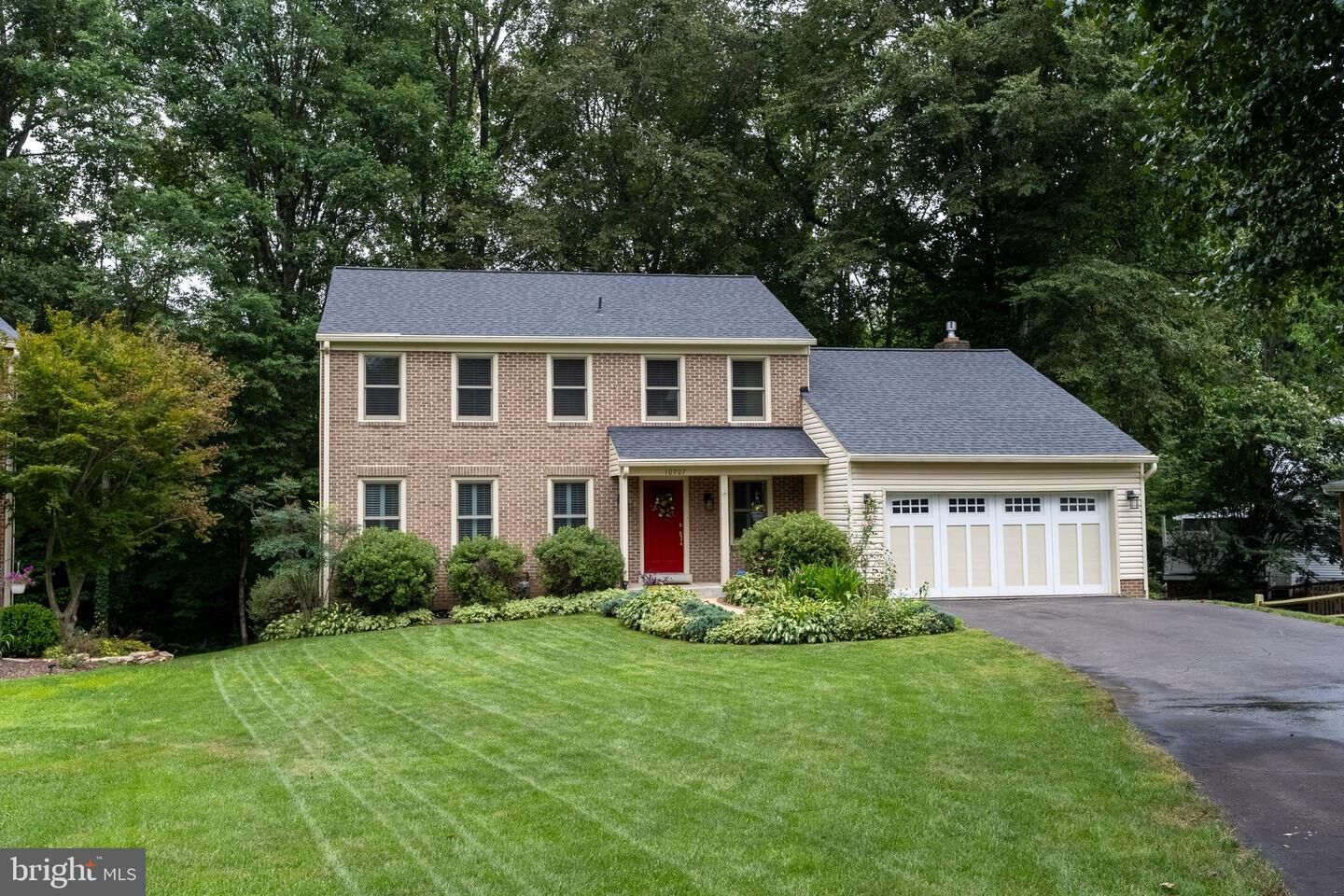 Property Photo: 10707 Paynes Church Drive VA 22032