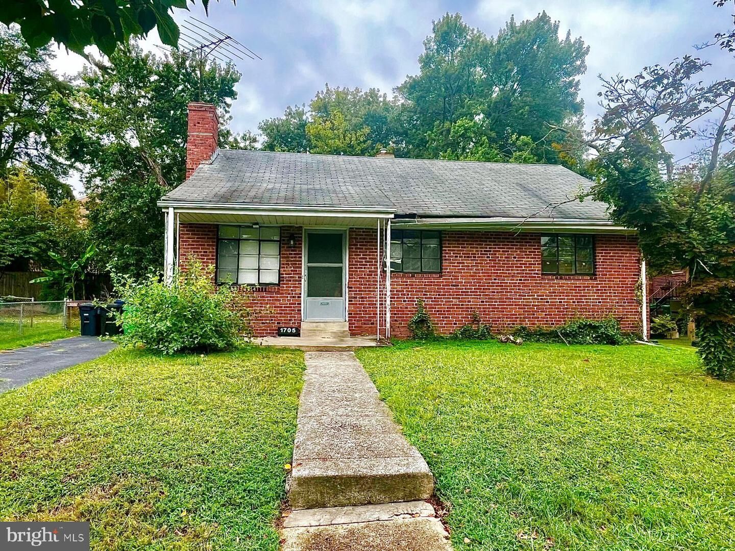 Property Photo:  1705 Keokee Street  MD 20783 