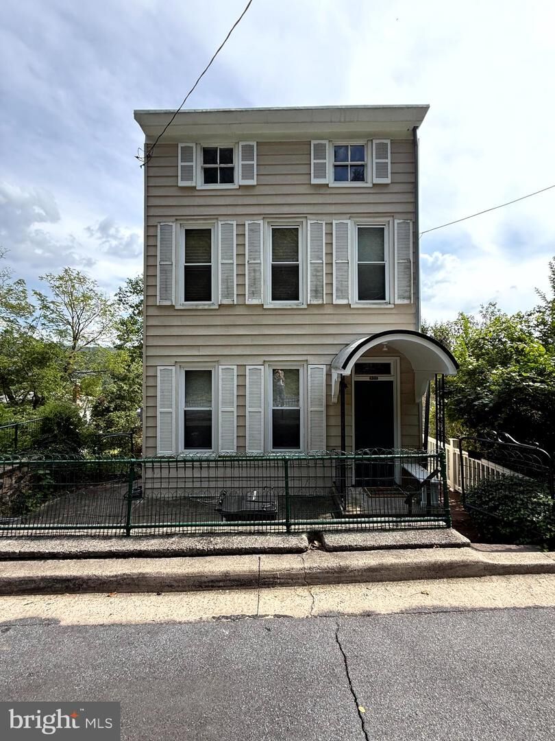 Property Photo:  935 Friedensburg Road  PA 19606 