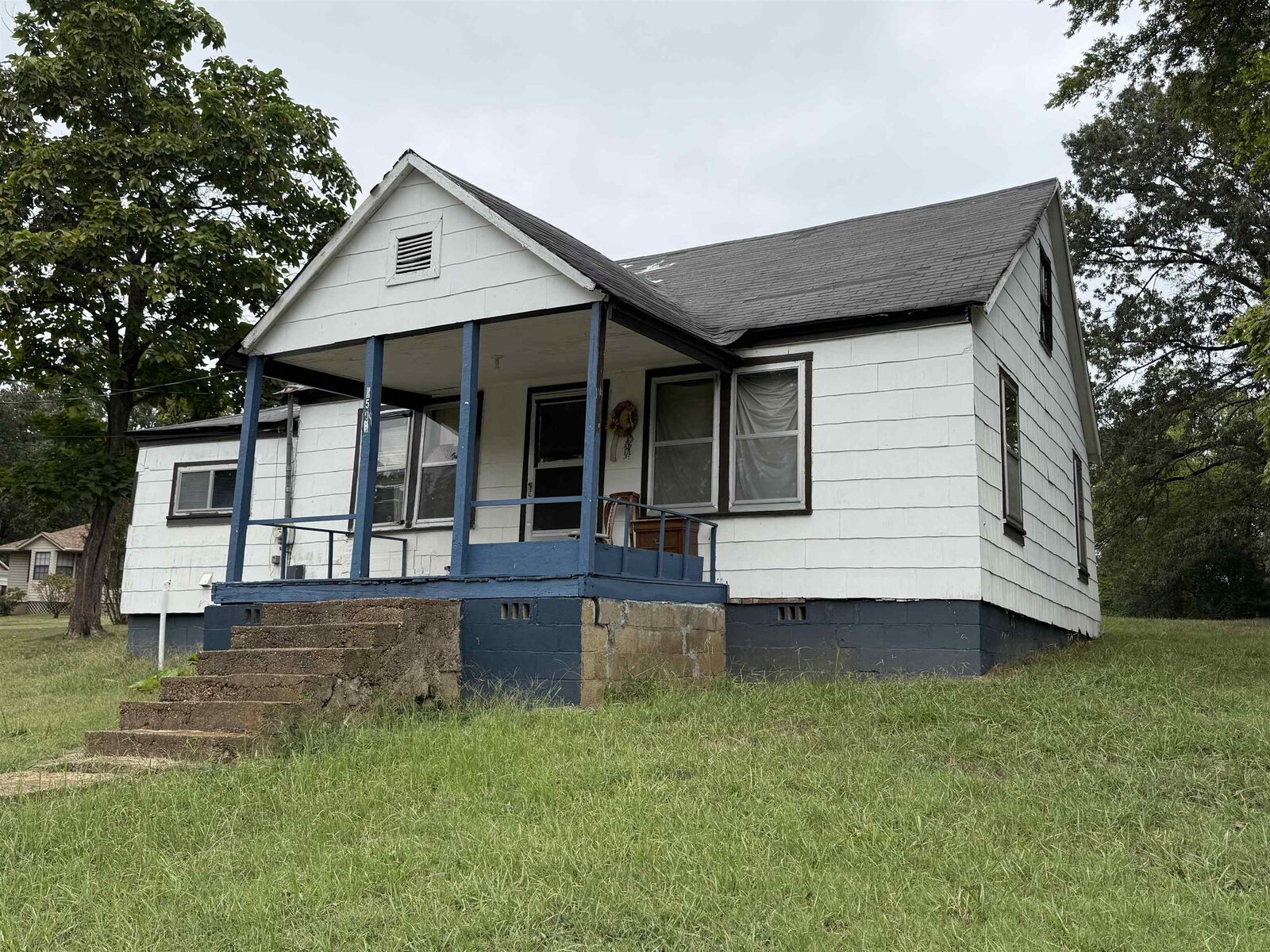 Property Photo: 1508 W Pyburn AR 72455