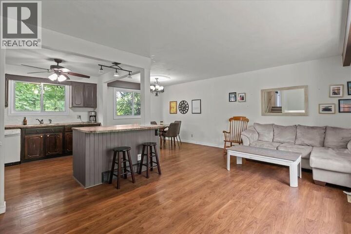 Property Photo:  167 Graff Avenue  ON N5A 5L8 