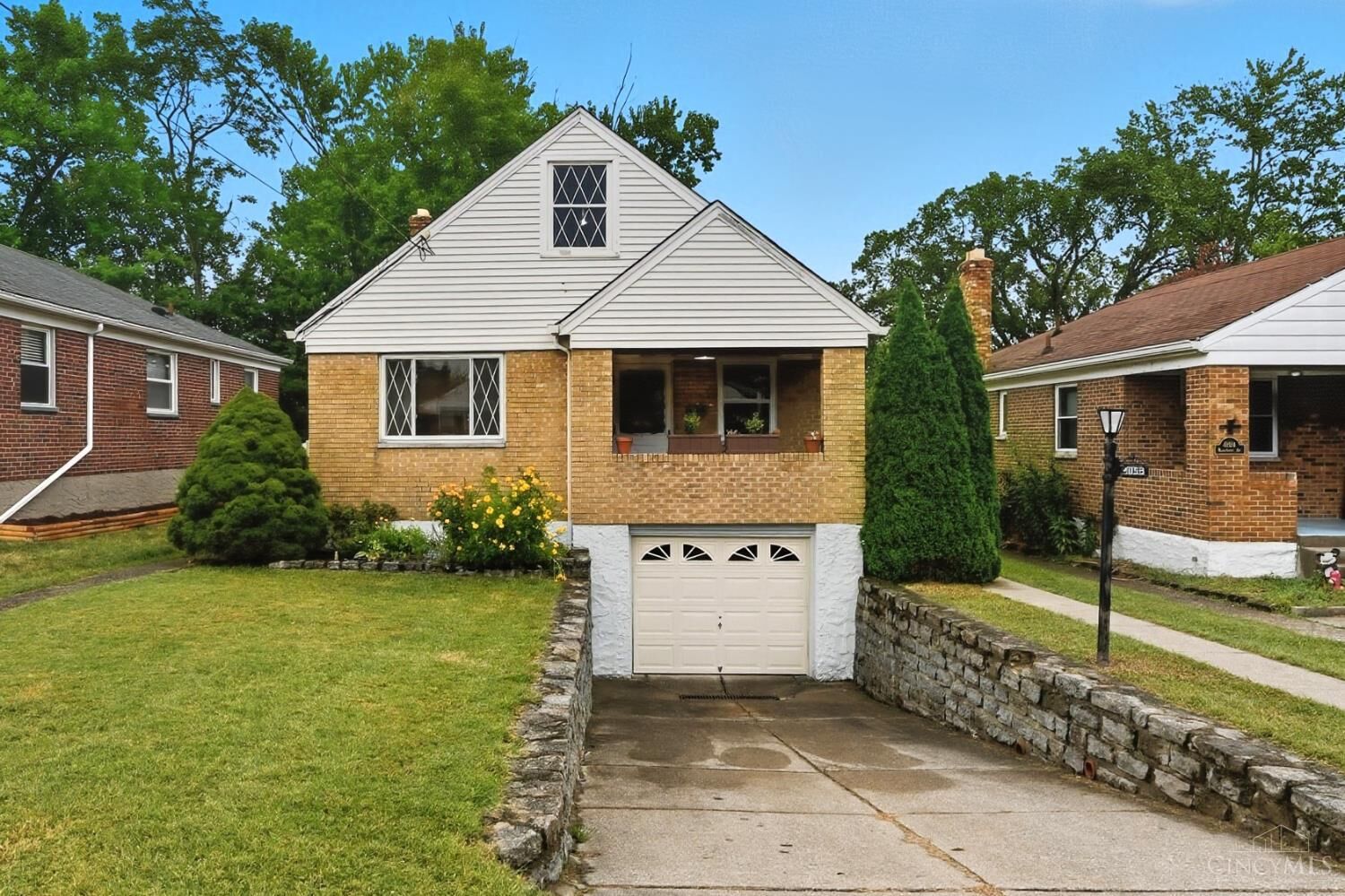 Property Photo:  4038 Washington Avenue  OH 45211 
