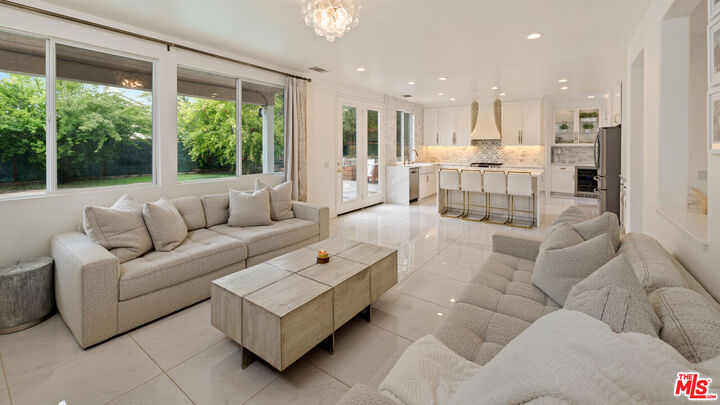 Property Photo: 26518 Swan Ln CA 91387