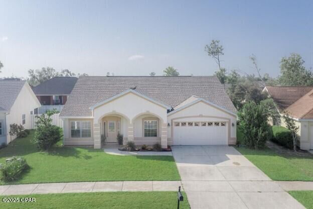 Property Photo: 3225 Azalea Circle FL 32444