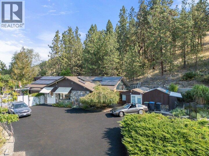 2245 Bennett Road  Kelowna BC V1V 2N3 photo