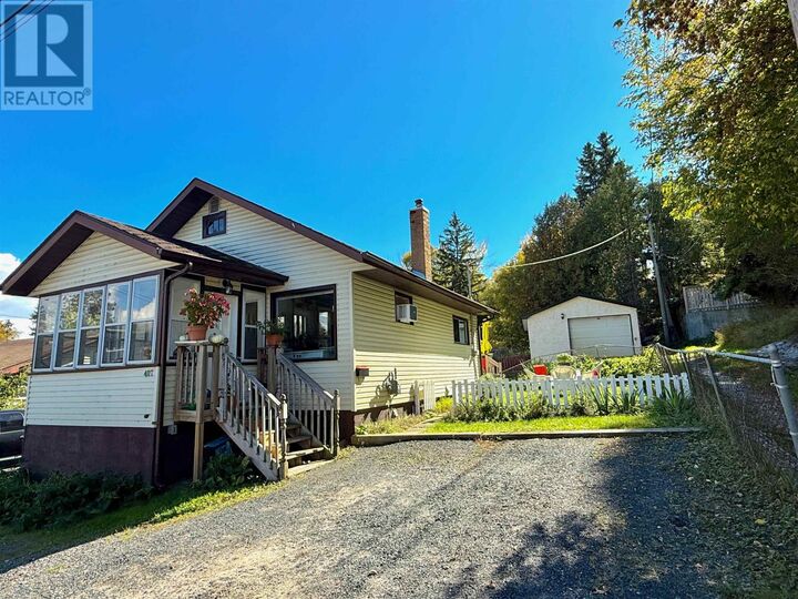 Property Photo:  407 Fifth St S  ON P9N 1L5 