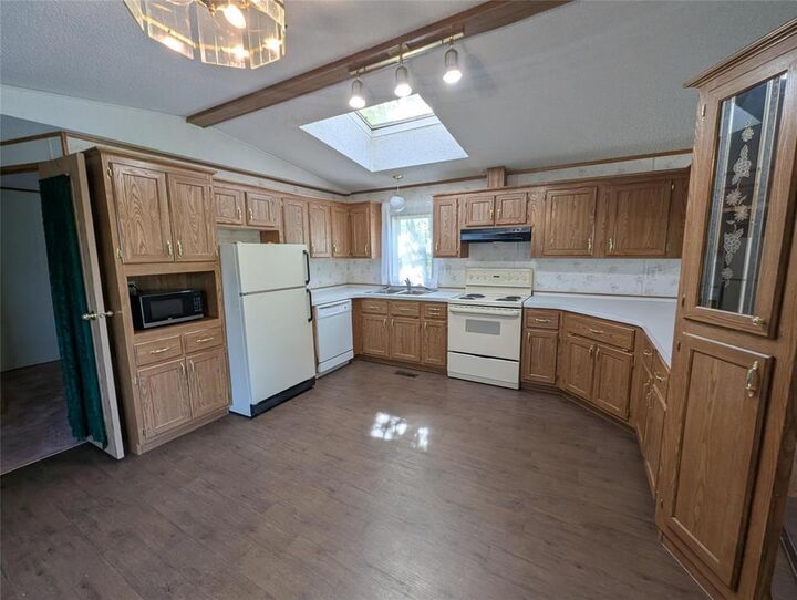 Photo de la propriété:  239 Meadows Crescent  MB R7A 5Y5 