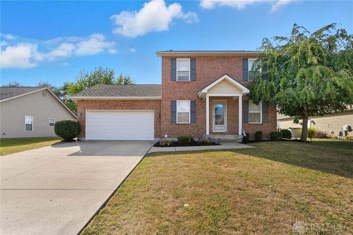 Property Photo:  1760 Hunters Ridge Drive  OH 45373 