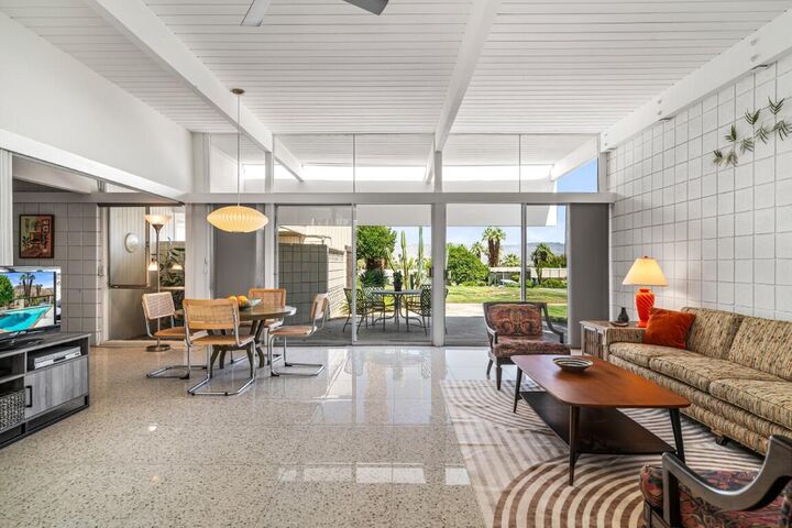 Property Photo:  331 Sandpiper Street  CA 92260 