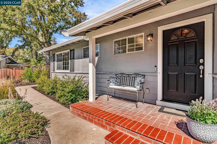 Property Photo: 240 Castle Glen Road CA 94595