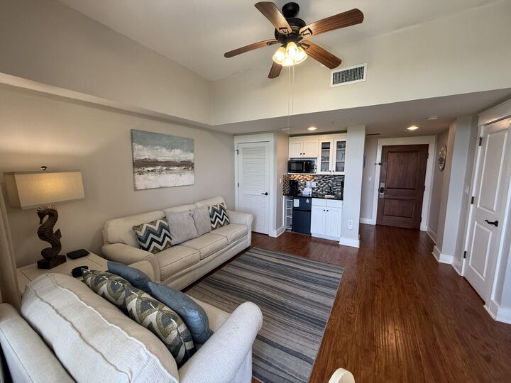 Property Photo: 9100 Baytowne Wharf Boulevard Unit 471 FL 32550