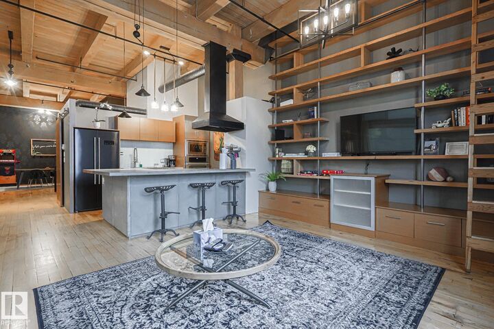 Property Photo:  10309 107 Street NW 118  AB T5J 1K3 