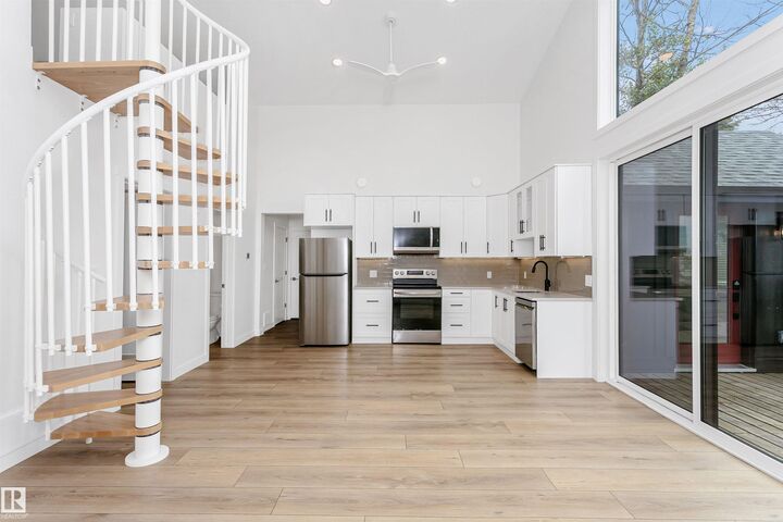 Property Photo: 24, 55022 Ste. Anne Trail AB T0E 1A1