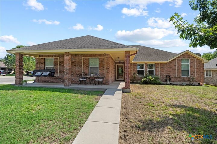 1607 Sunspur Drive  New Braunfels TX 78130 photo