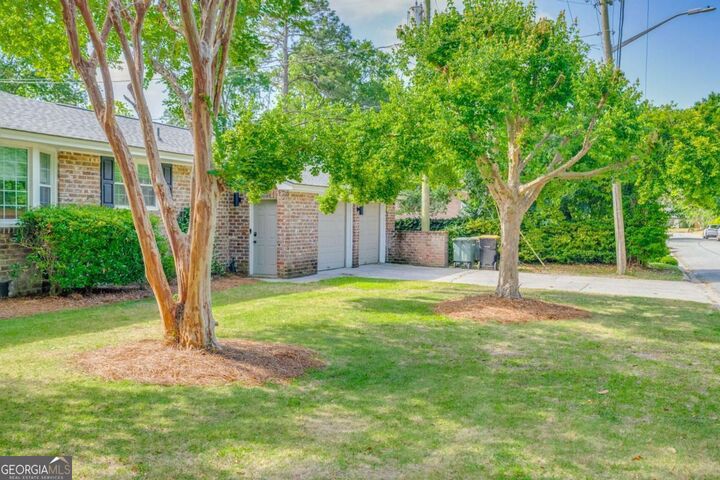 Property Photo:  1207 Bacon Park Drive  GA 31406 