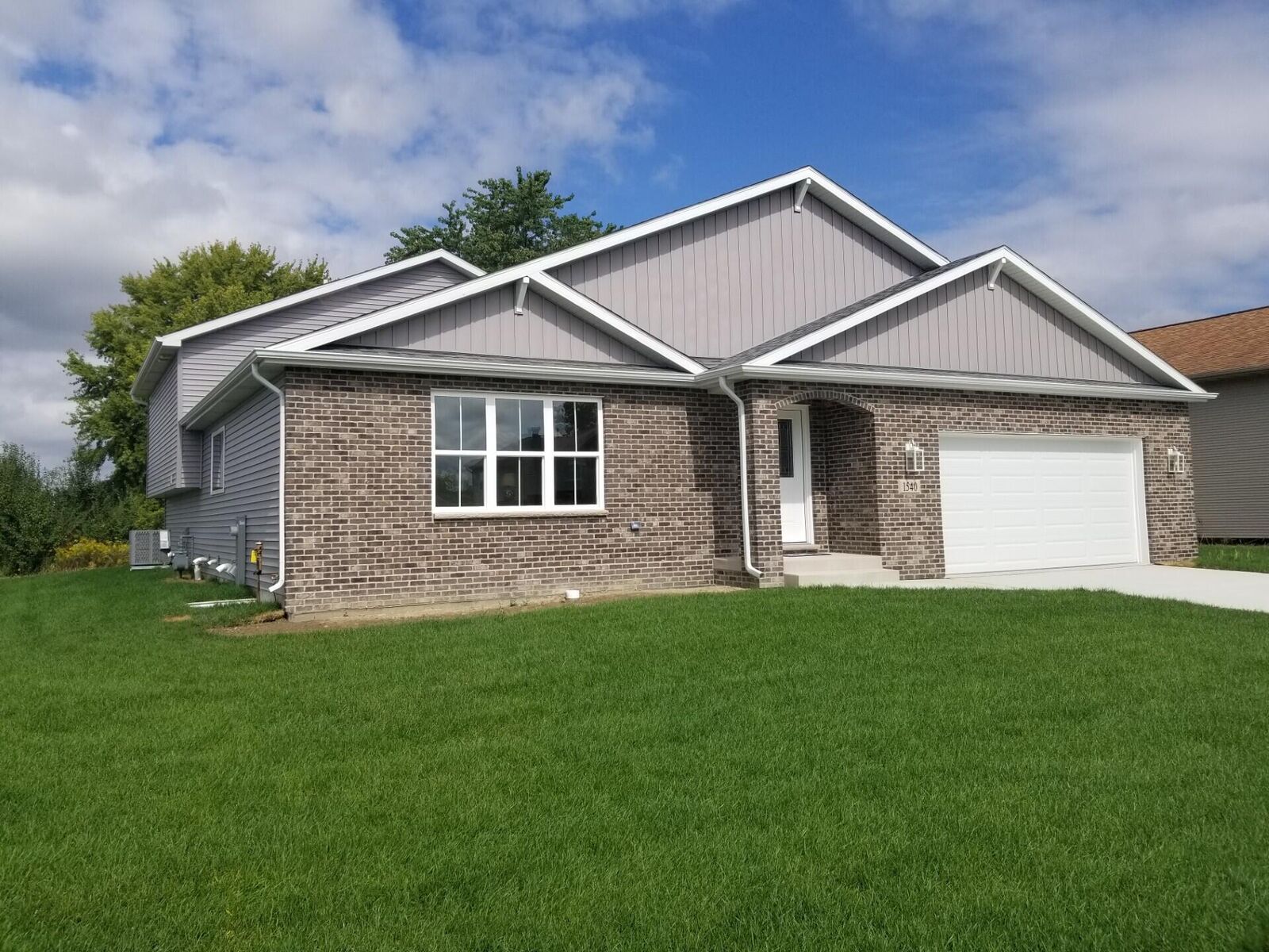 Property Photo:  1540 W 76th Avenue  IN 46410 