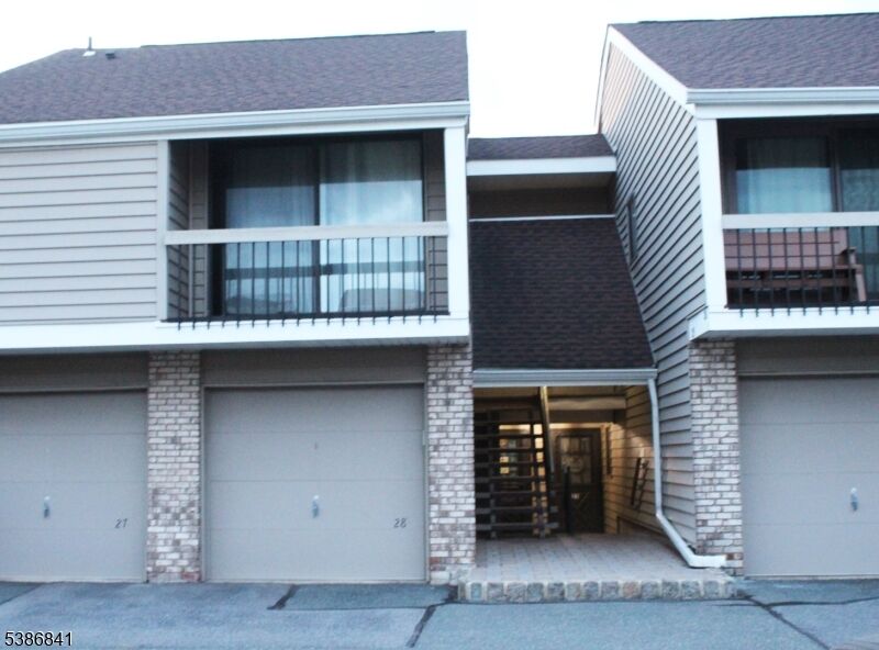 Property Photo:  28 Crossway  NJ 08809 