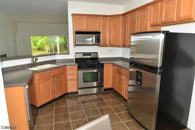 Property Photo:  2103 Neville Ct 2103  NJ 08873 