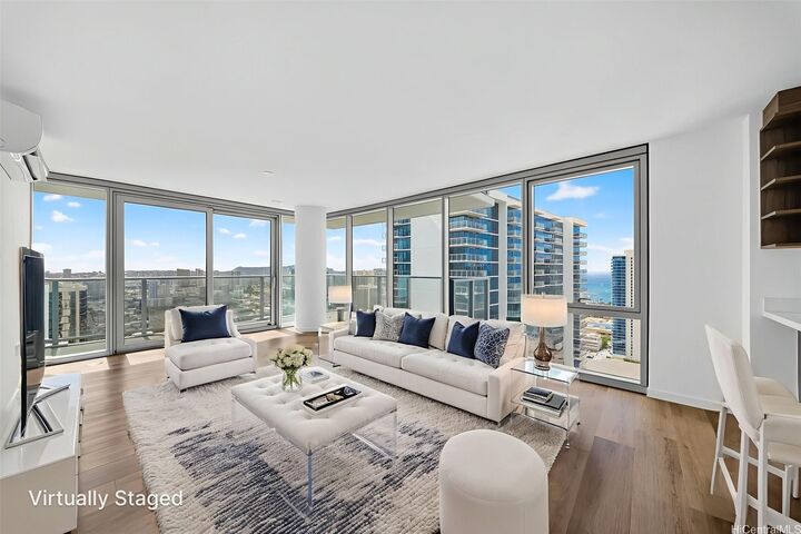 1515 Liona Street 4001  Honolulu HI 96814 photo
