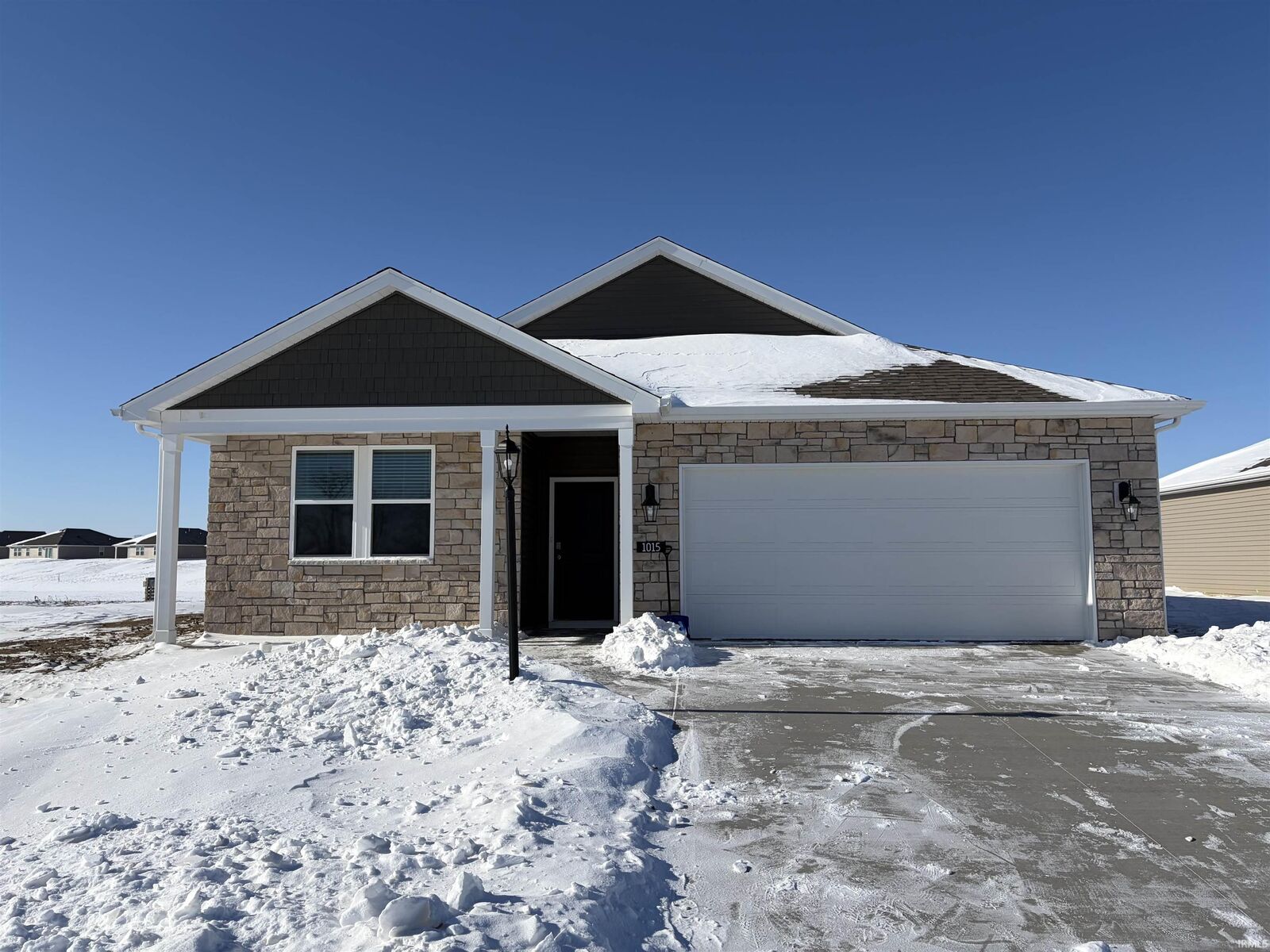 Property Photo: 1015 Catesby Court IN 46818