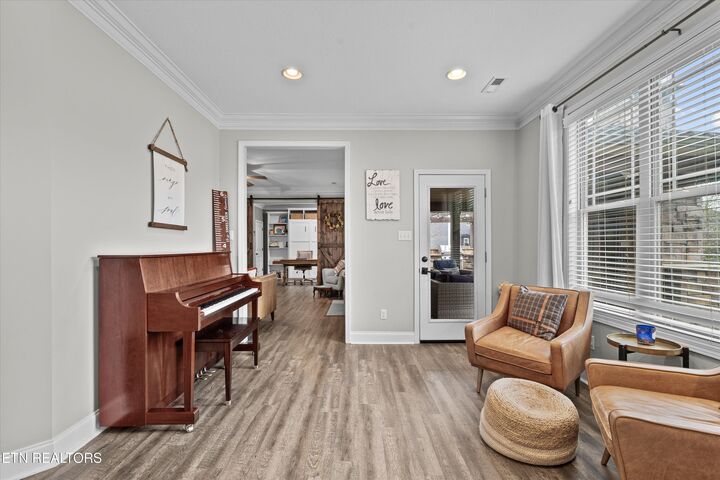Property Photo: 1118 Front Royal Lane TN 37922