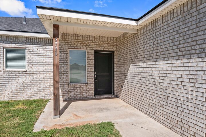 Property Photo: 5738 Lehigh Street TX 79416