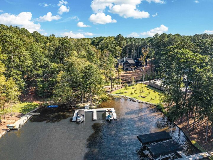 Property Photo:  1051 Cosby Circle  GA 30642 