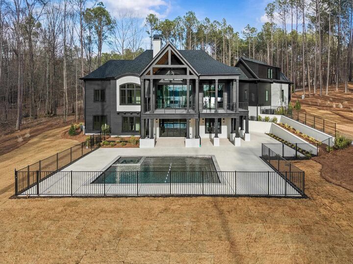 Property Photo:  1051 Cosby Circle  GA 30642 