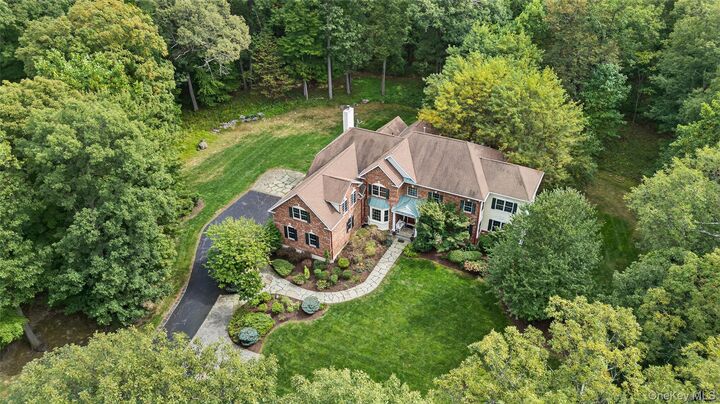 Property Photo:  3 Orr-Hatch Drive  NY 12518 