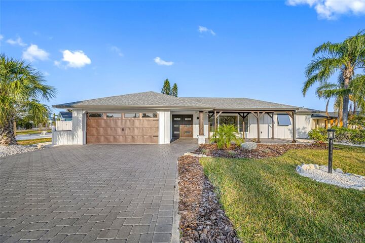 Property Photo:  1029 Bal Harbour Drive  FL 33572 