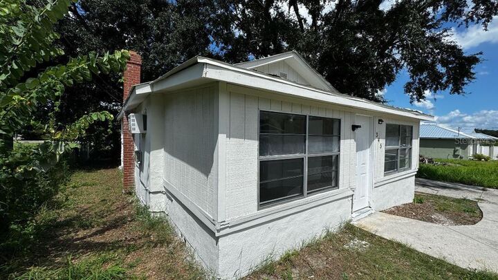 Property Photo:  345 Avenue P NE  FL 33881 