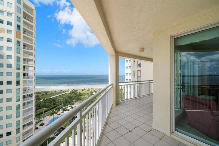 Property Photo:  1170 Gulf Boulevard 1205  FL 33767 