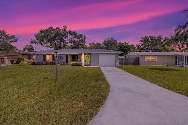 Property Photo:  237 Mineola Drive E  FL 33770 