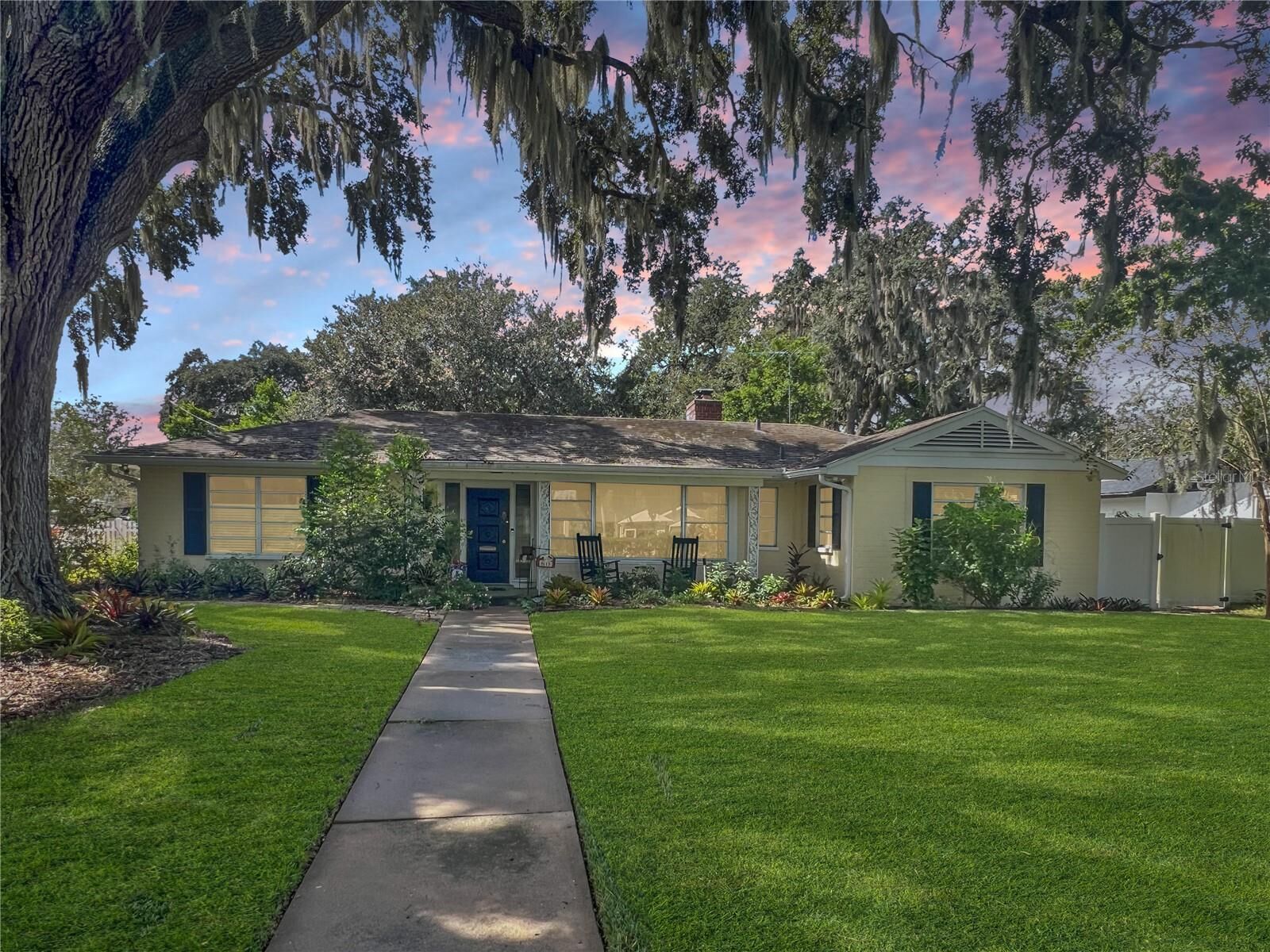 Property Photo:  1615 Morningside Drive  FL 32757 