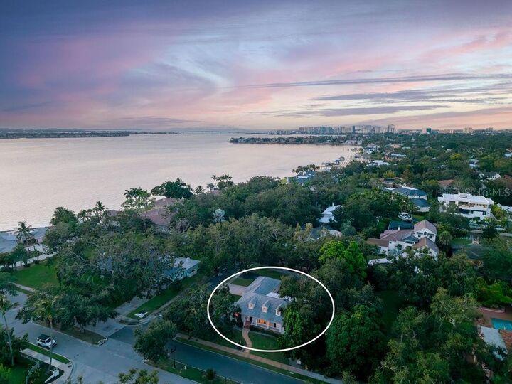 Property Photo:  1585 South Drive  FL 34239 