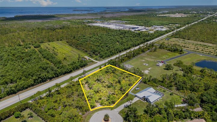 Property Photo:  9437 Treasure Lake Court  FL 33956 