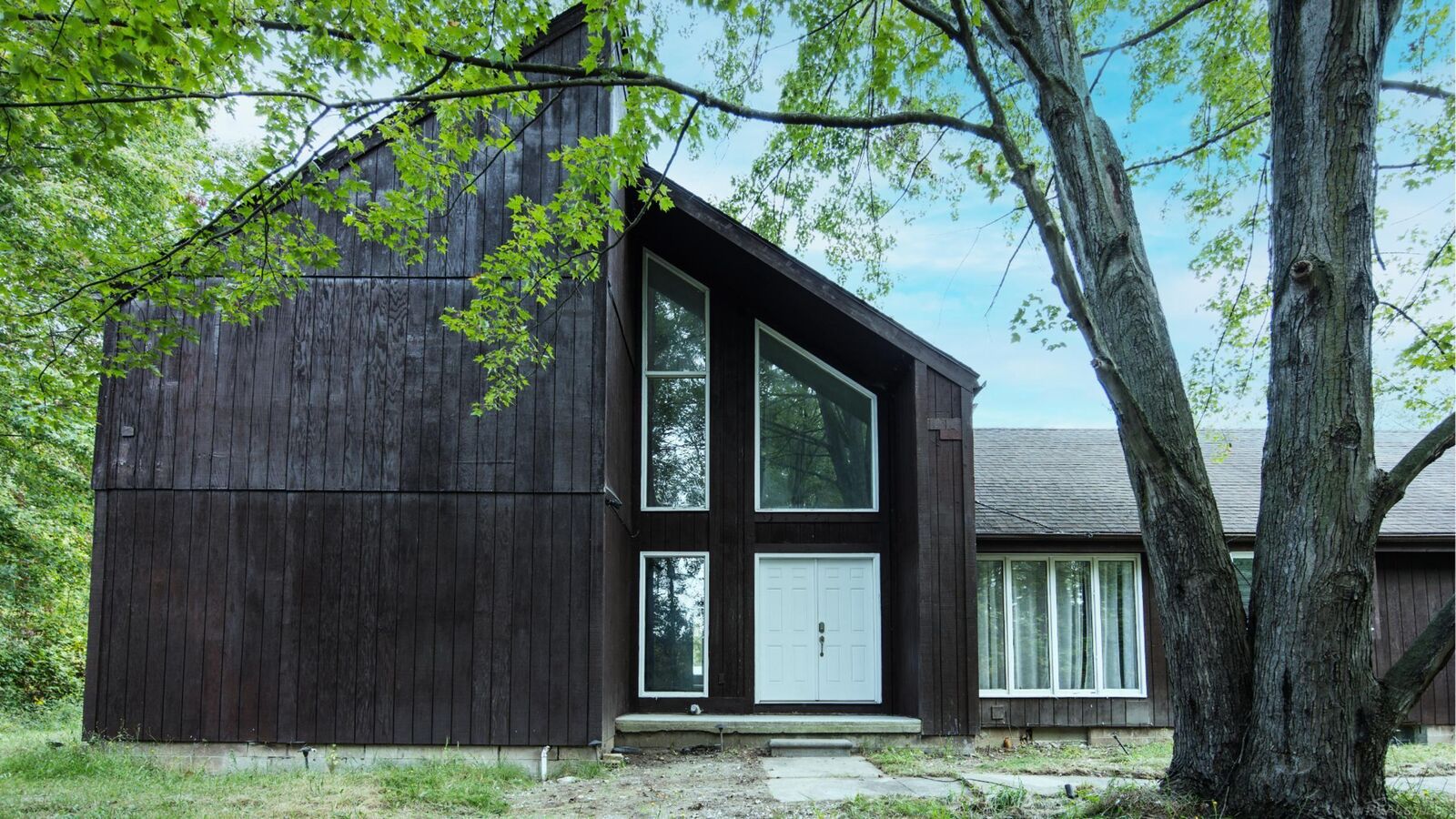 Property Photo:  9202 Crawford Road  MI 48063 