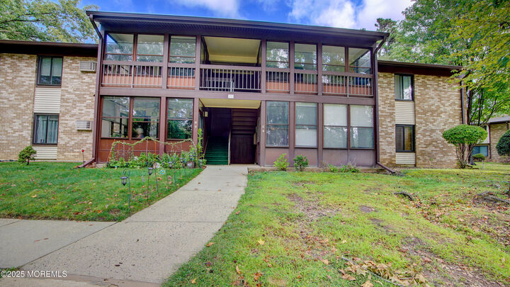 138 Amberly Drive F  Manalapan NJ 07726 photo
