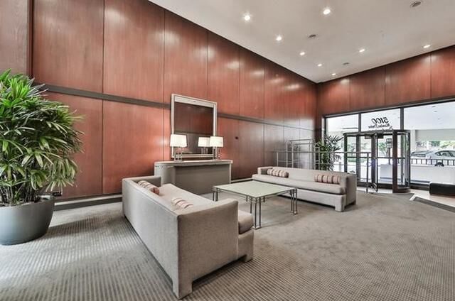 Property Photo: 5100 N Marine Drive 24C IL 60640