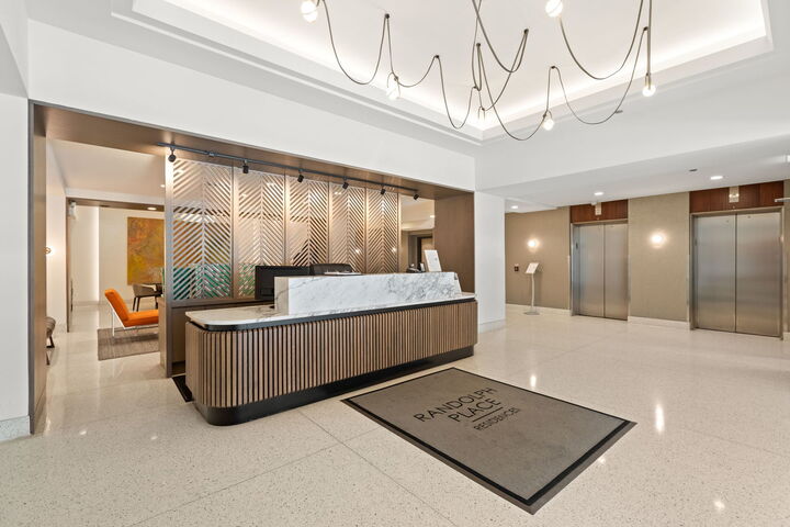 Property Photo: 165 N Canal Street 701 IL 60606