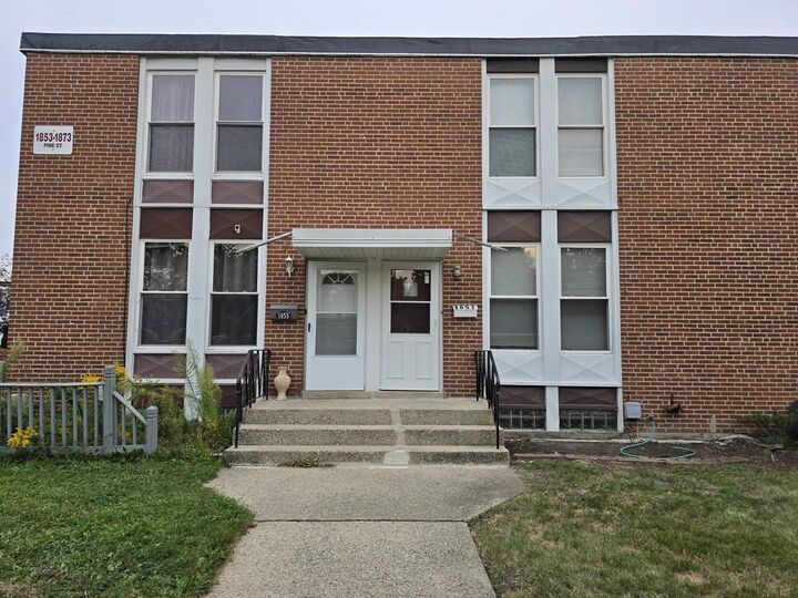 Property Photo:  1857 Pine Street  IL 60018 
