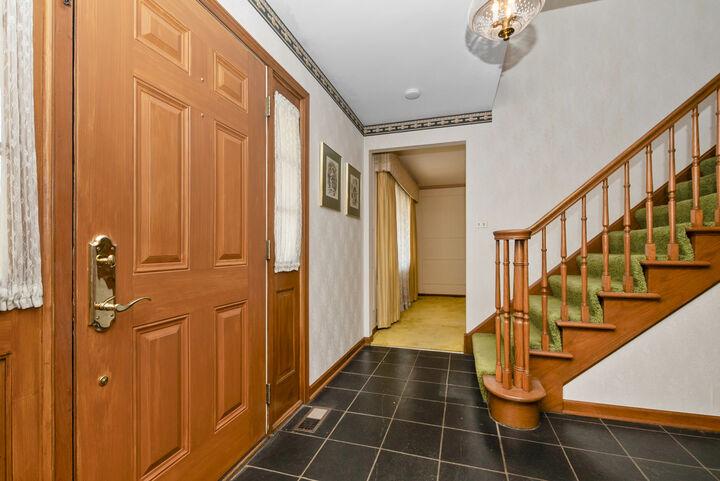 Property Photo:  13008 S Meade Avenue  IL 60463 