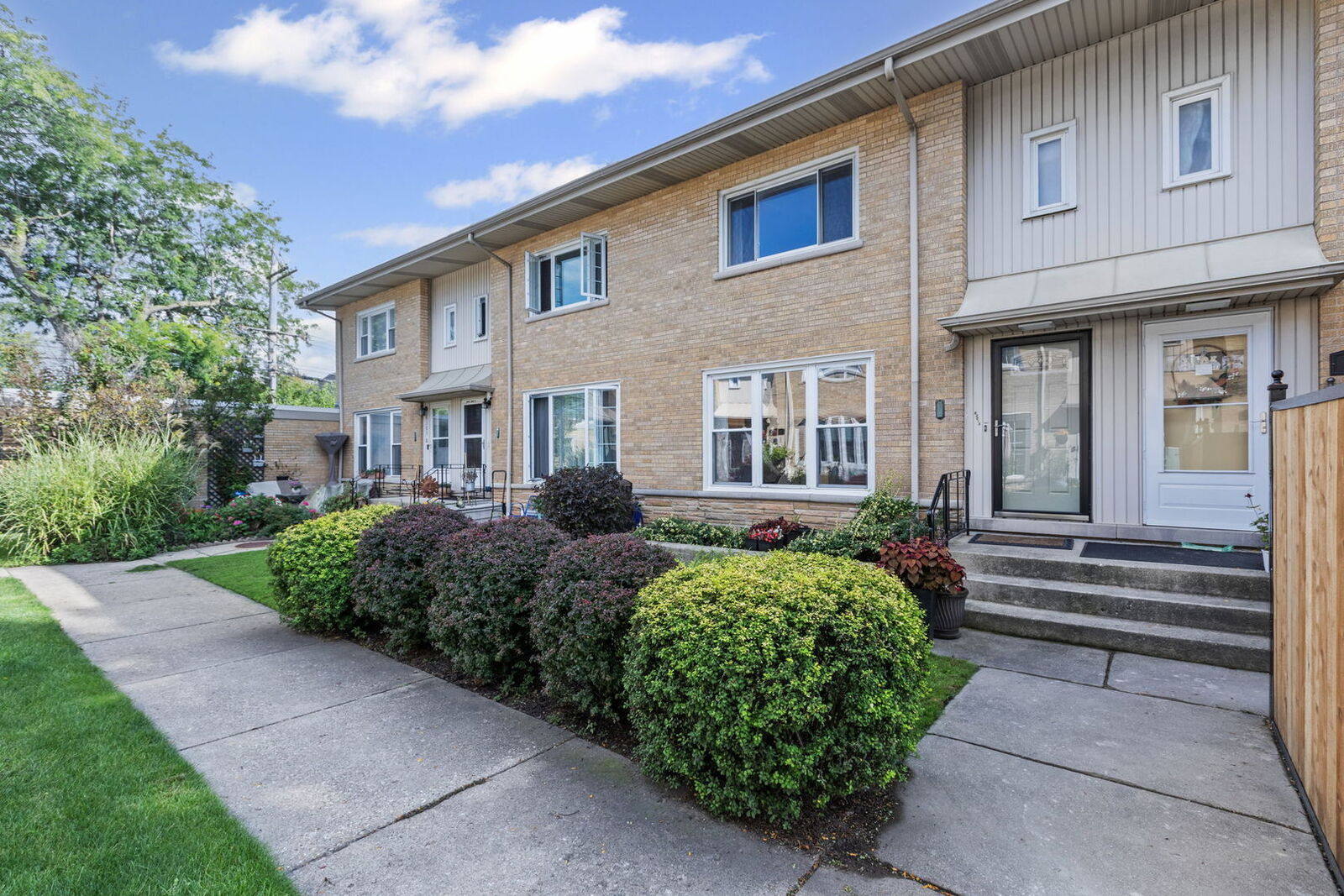Property Photo:  6301 N Cicero Avenue A  IL 60646 