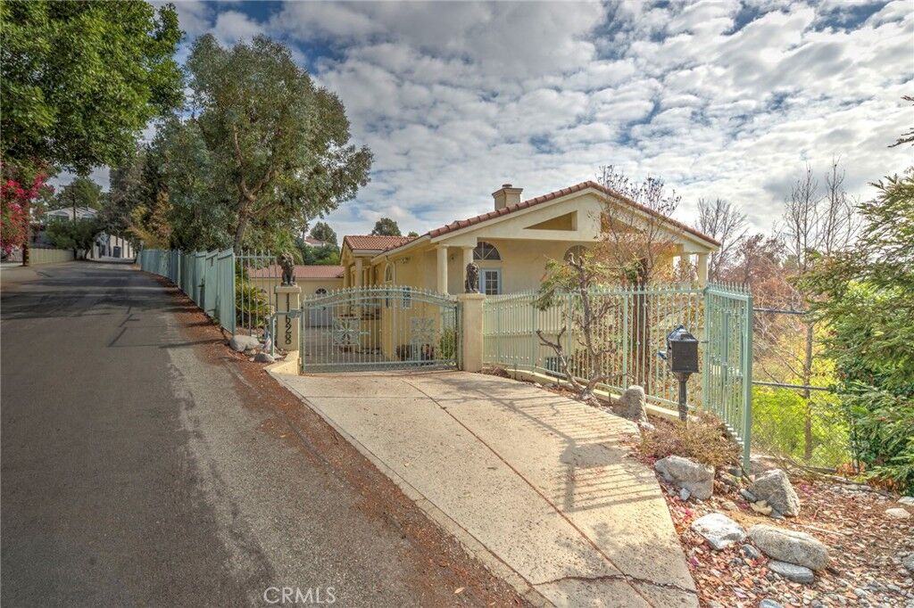 Property Photo:  11628 Lerdo Avenue  CA 91344 