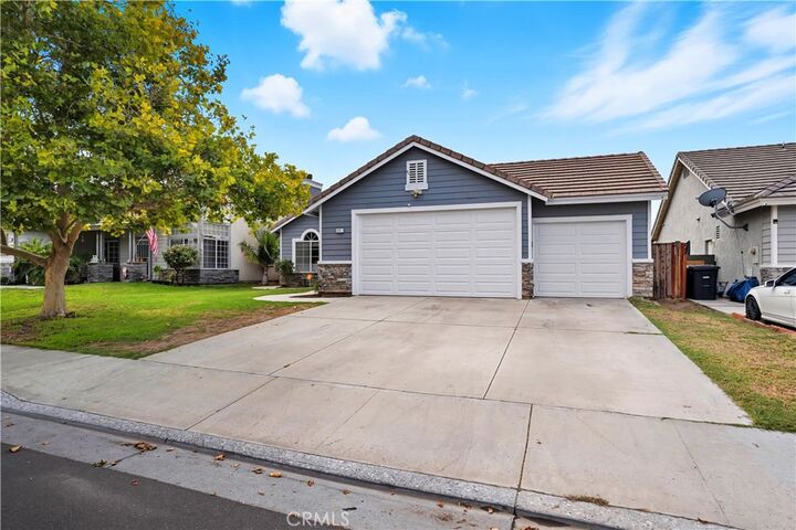 Property Photo:  992 E Evans  CA 92583 