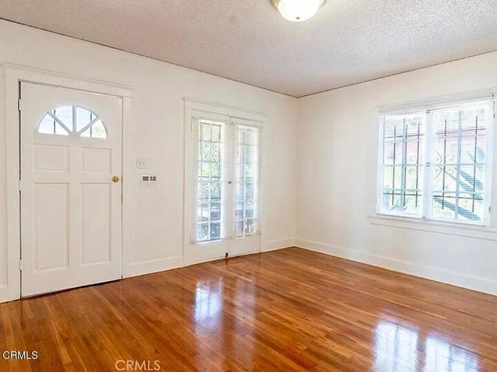 Property Photo:  890 Worcester Avenue 892  CA 91104 