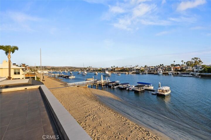 Property Photo:  8 Beacon Bay  CA 92660 