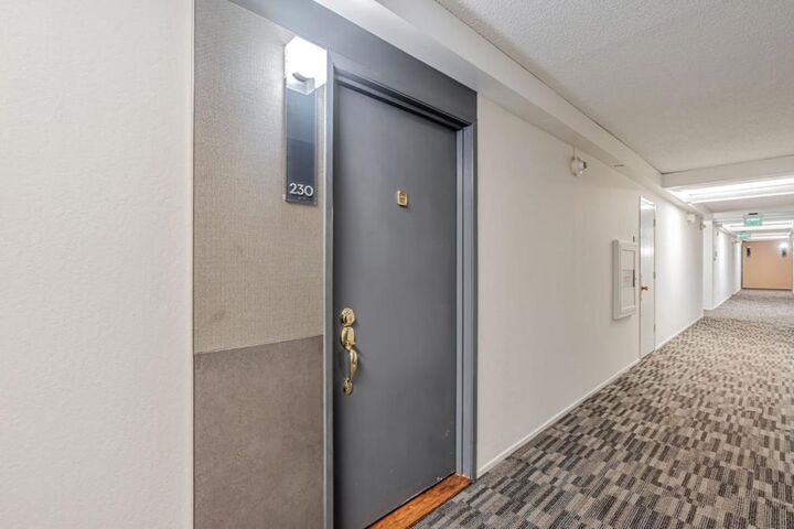 Property Photo:  4 Anchor Drive F230  CA 94608 